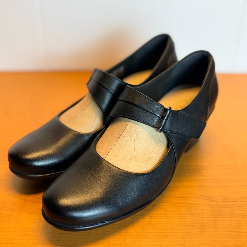 Clarks Artisan Shoes Mary Jane Rosalyn Wren Pumps Womens US/9 EU/40 Excellent ✨ - Picture 5 of 15